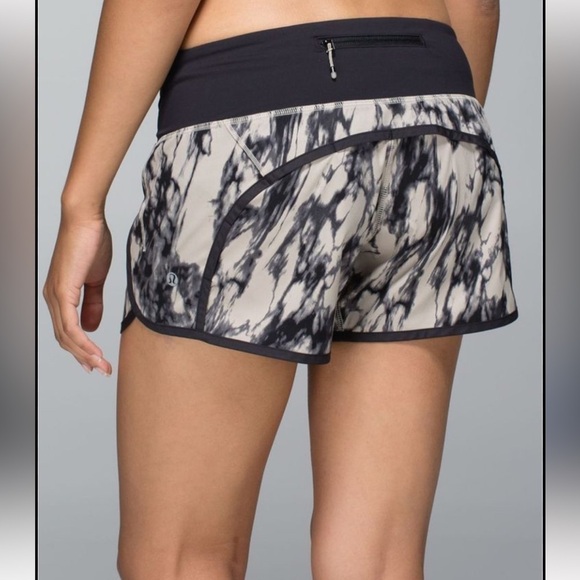 Lululemon Run Times Short *4-way stretch - Picture 3 of 7